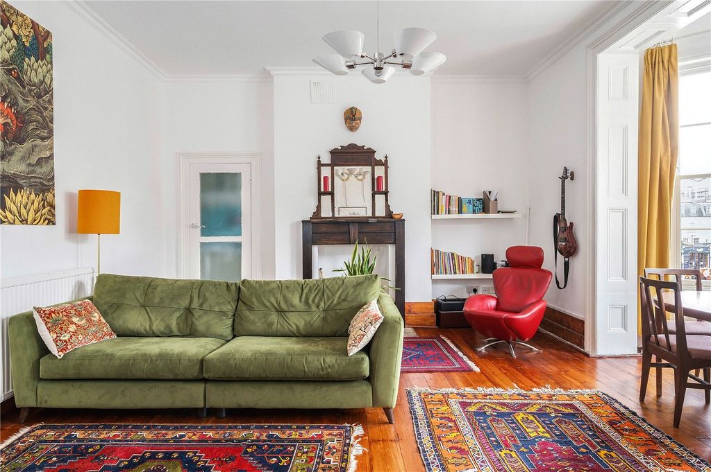 Property photo 2 of 13 Reception