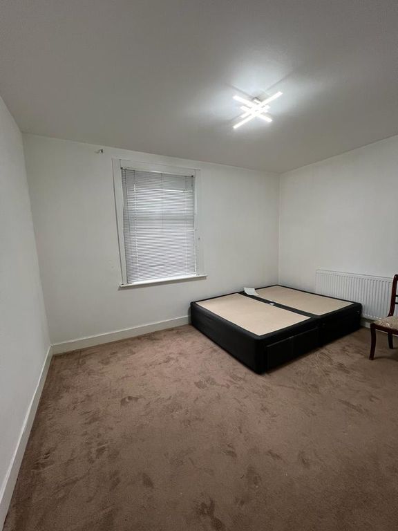 Property photo 2 of 9 Gallery