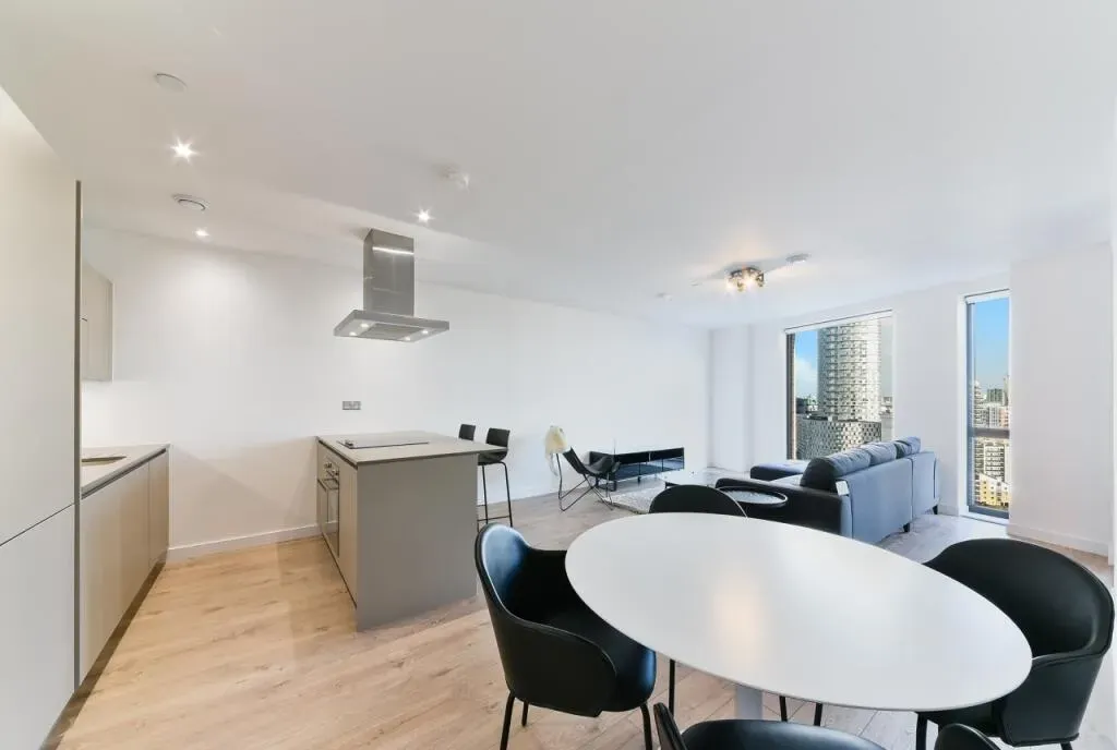 Property photo 2 of 5