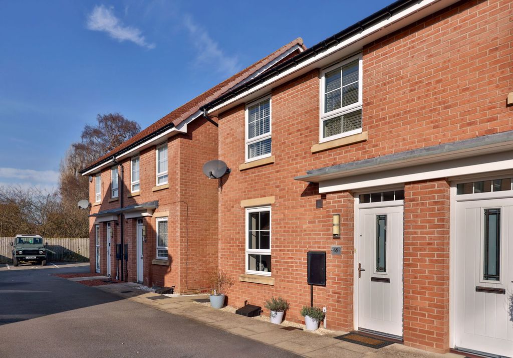 Property photo 1 of 23