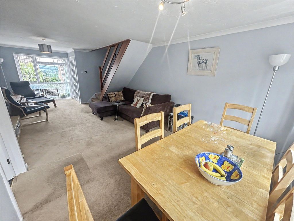 Property photo 2 of 11 Sitting/Dining Room