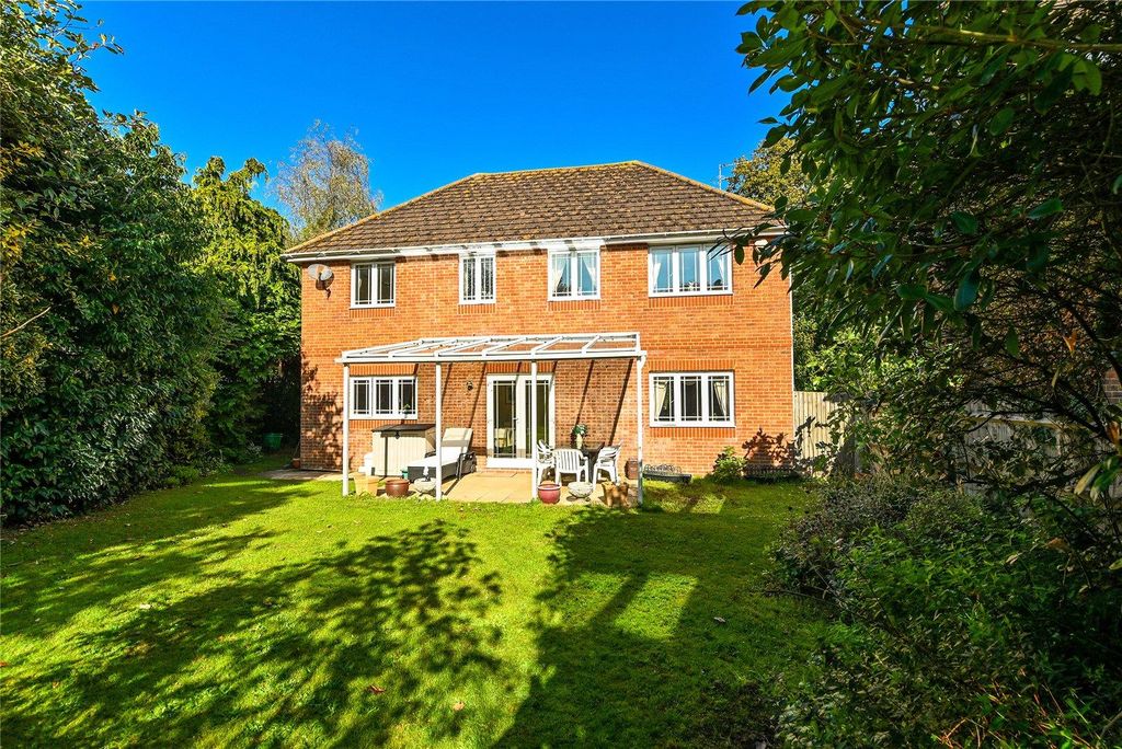 Property photo 1 of 23 Picture No. 05