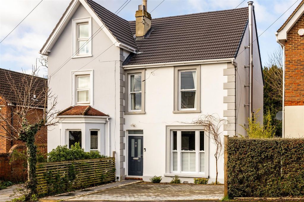 Property photo 1 of 25