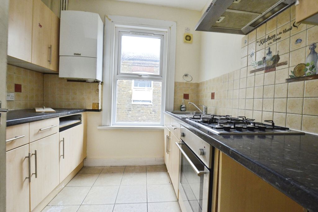 Property photo 3 of 6 Pbox-Img.Jpg