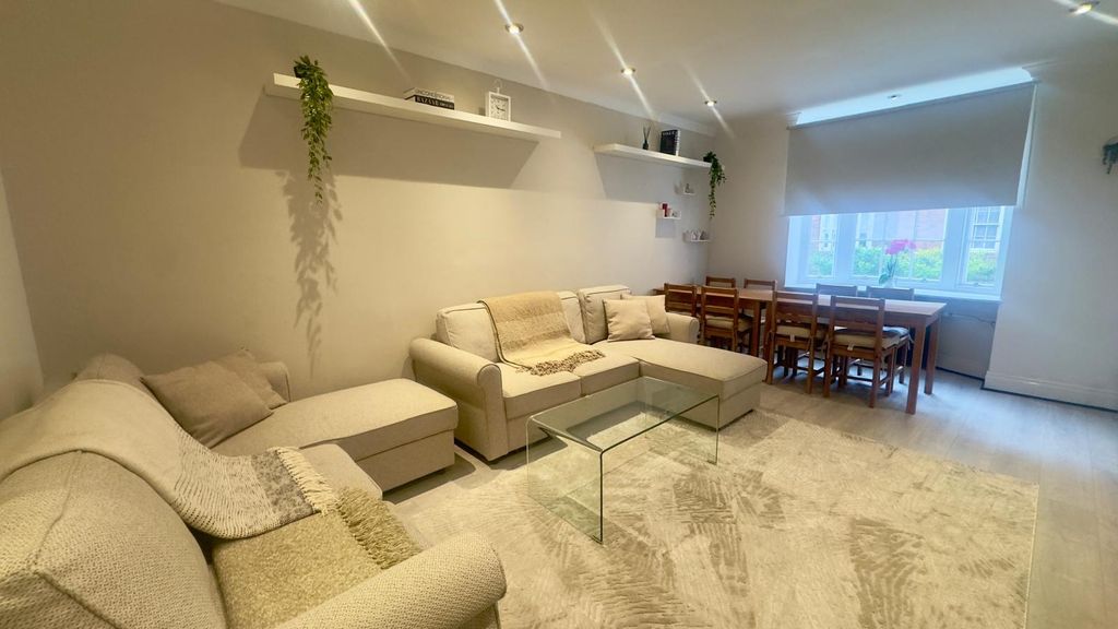 Property photo 1 of 15 Living Room