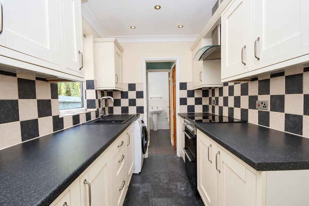 Property photo 3 of 17 75B84d1c-B6B2-40cc-A1E4-9B6557B8Daa6.Png