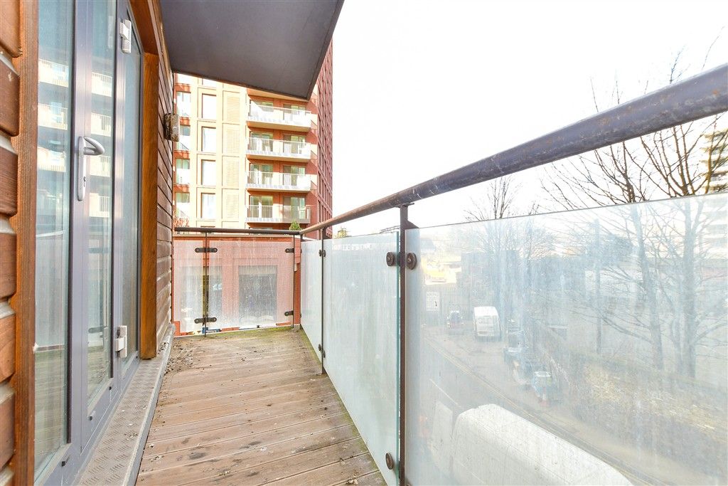 Property photo 1 of 9 Balcony / Terrace