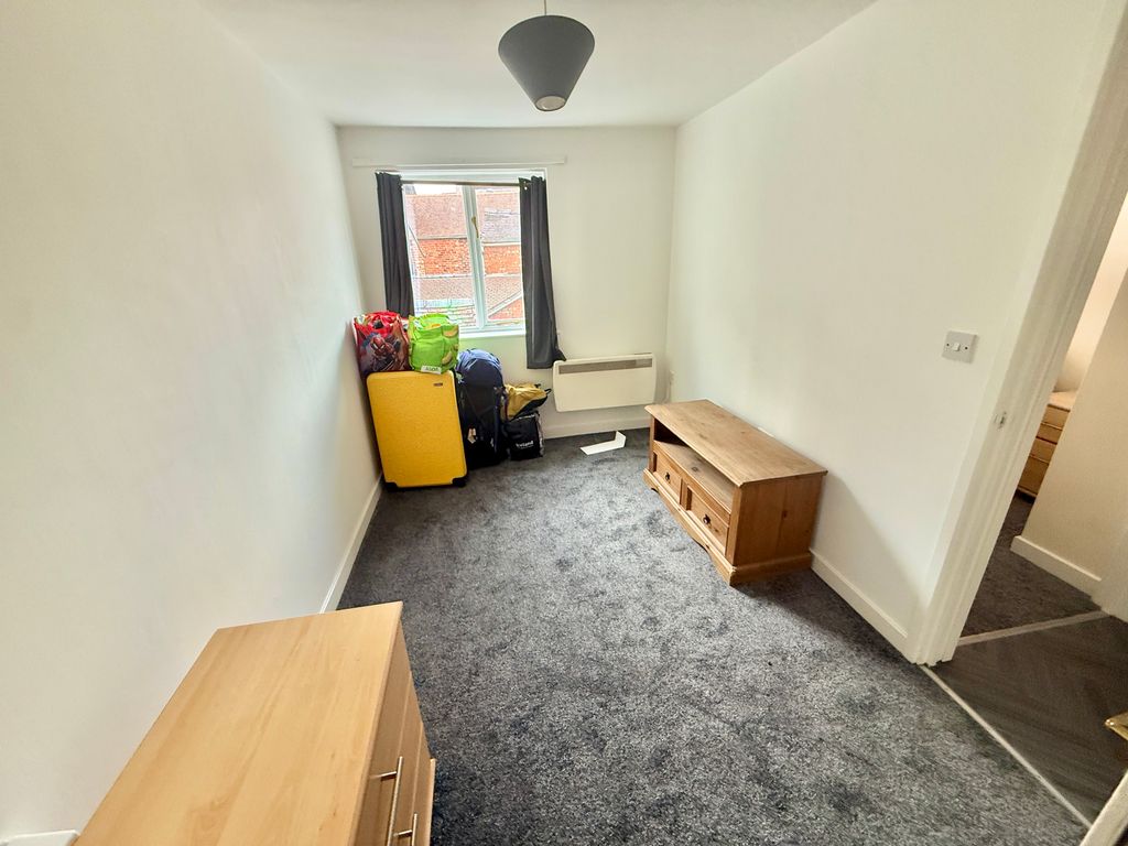 Property photo 2 of 6