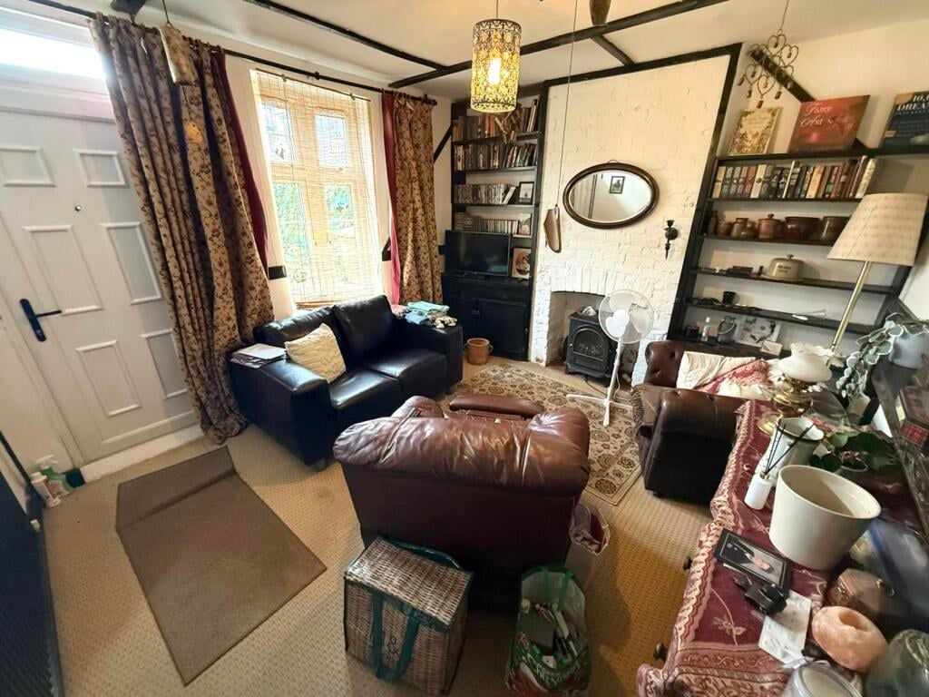 Property photo 3 of 8