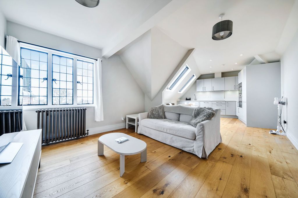 Property photo 1 of 25