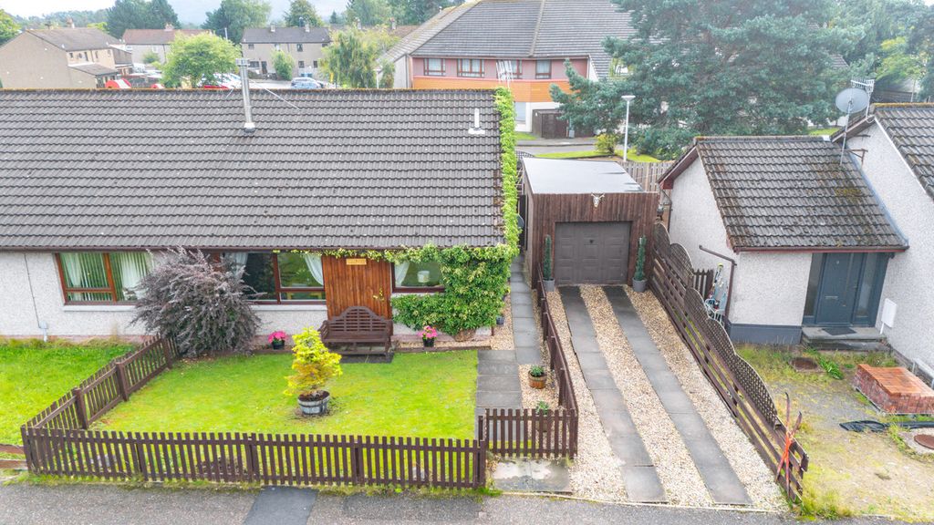 Property photo 1 of 34