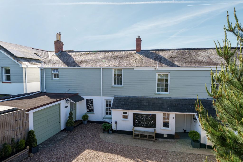 Property photo 1 of 20 1448621-1-69E9Ea3880B1d-Arw-1