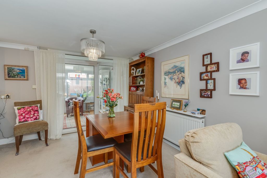 Property photo 3 of 20