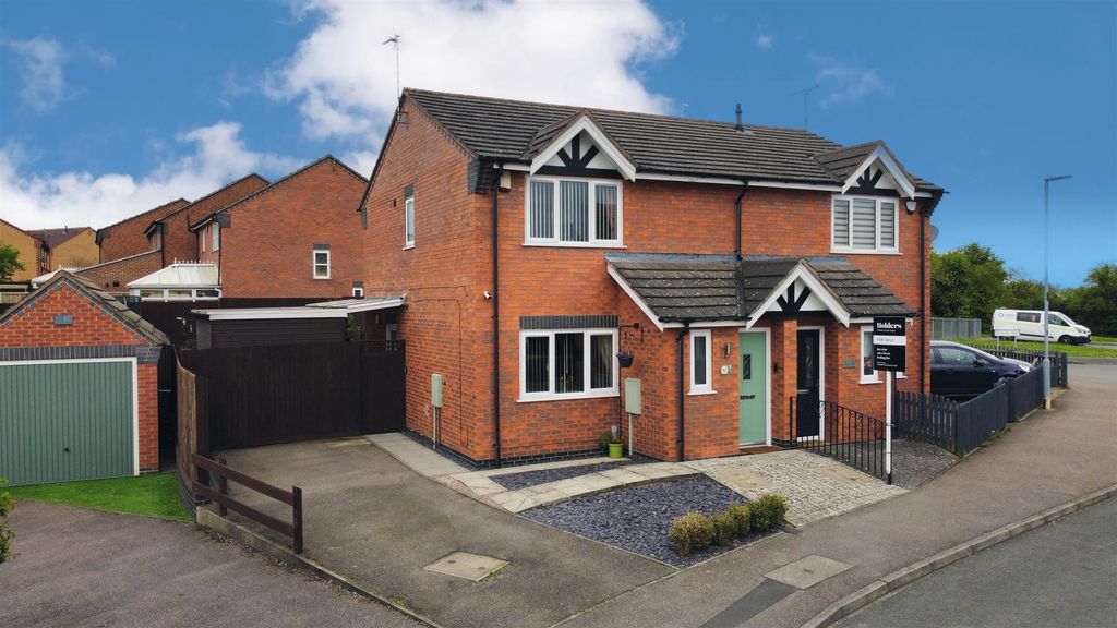 Property photo 1 of 27 1