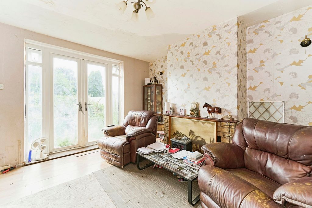 Property photo 3 of 15 Photography