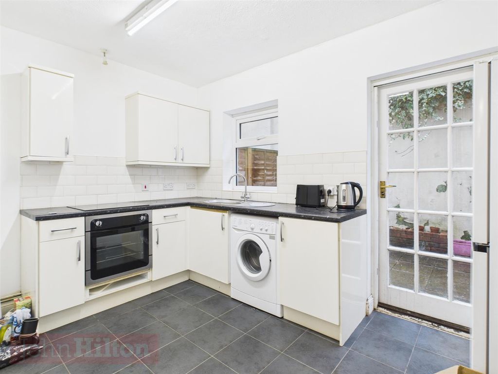 Property photo 3 of 14 Cam02534G0-Pr0626-Still007.Jpg