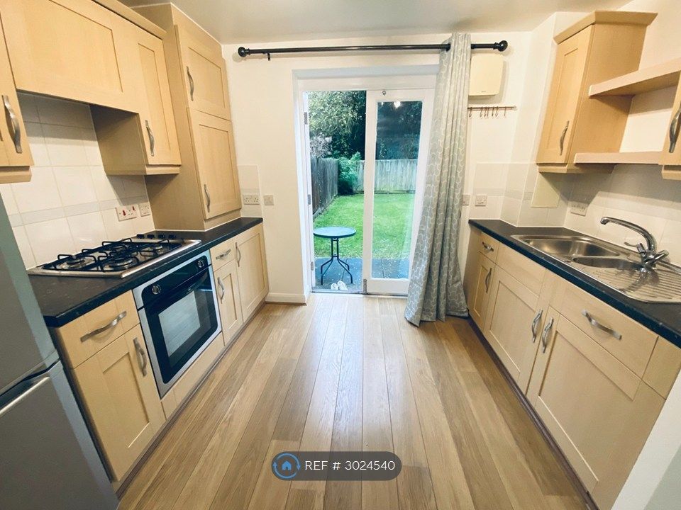 Property photo 1 of 11 Kitchen With Doors To Shared Garden