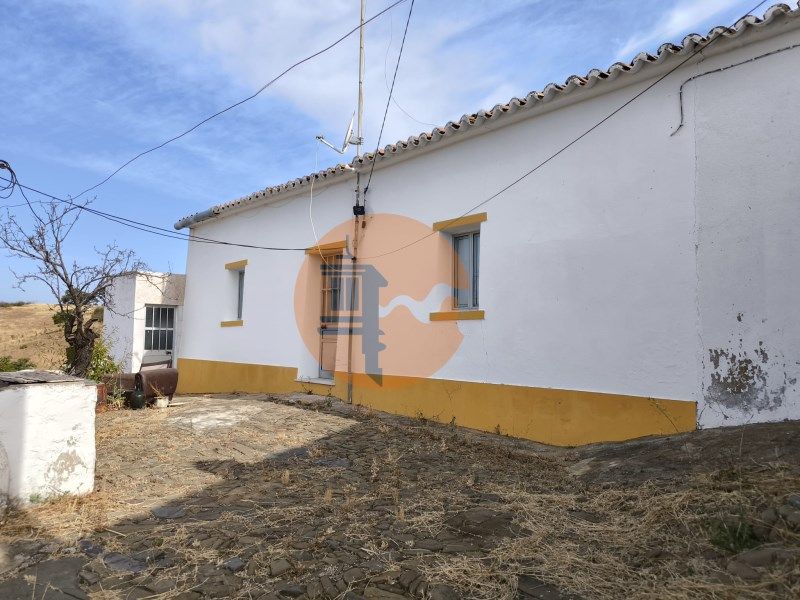 Property photo 1 of 60