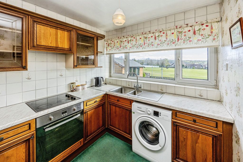 Property photo 3 of 18