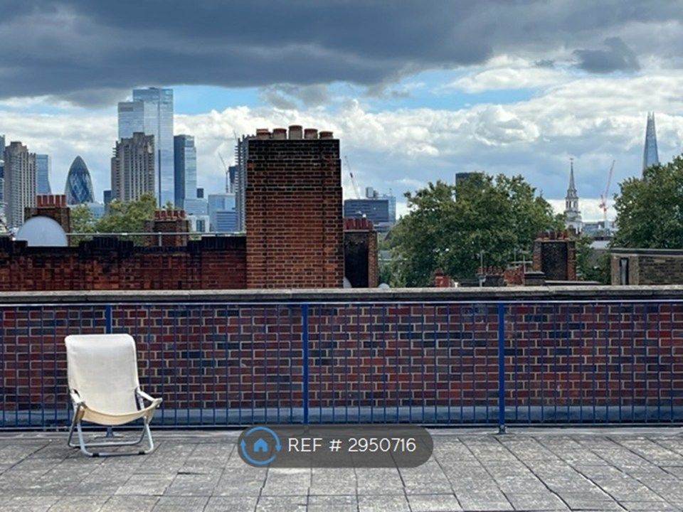 Property photo 2 of 15 Spectacular Views From Communal Roof Terrace