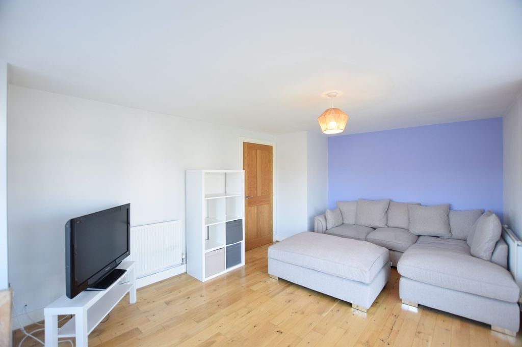 Property photo 2 of 9 Living Room