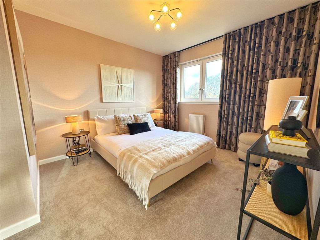 Property photo 3 of 19 Bedroom 2