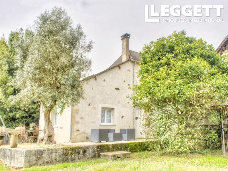 Property photo 2 of 10