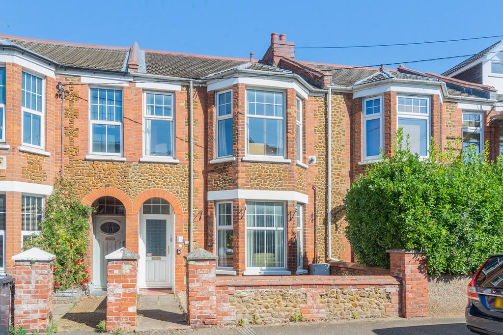 Property photo 1 of 15