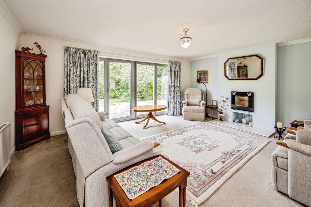 Property photo 2 of 15