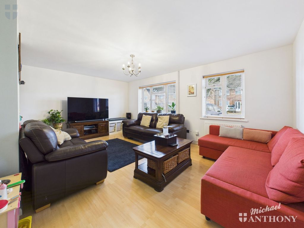 Property photo 2 of 17 02339Fc8211E4621A8F84Ddc6Cba5B8d_80_Cam03852G0-Pr0543-Still007