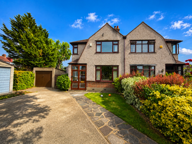 Property photo 1 of 12