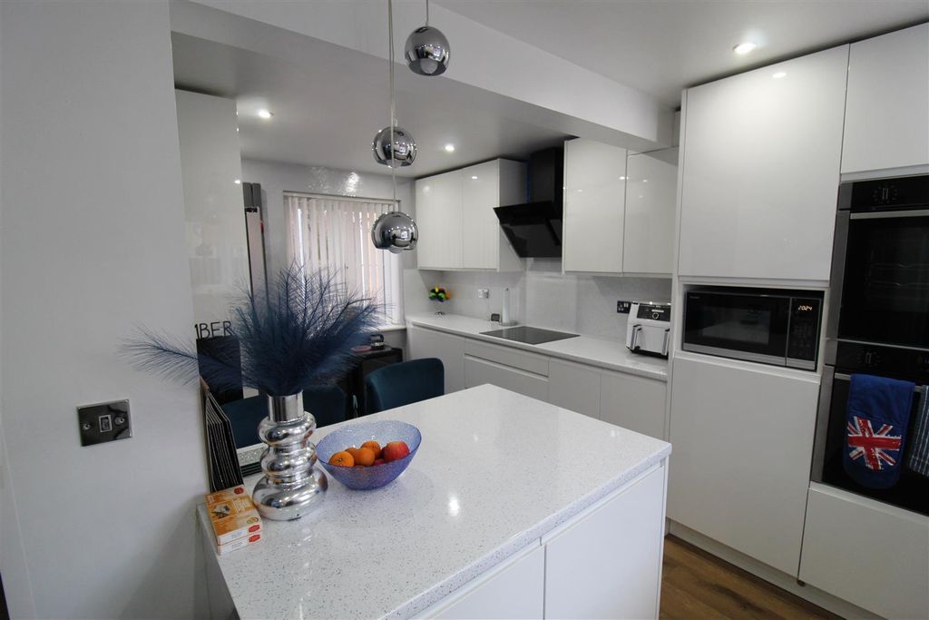 Property photo 3 of 15 Img_9726.Jpg