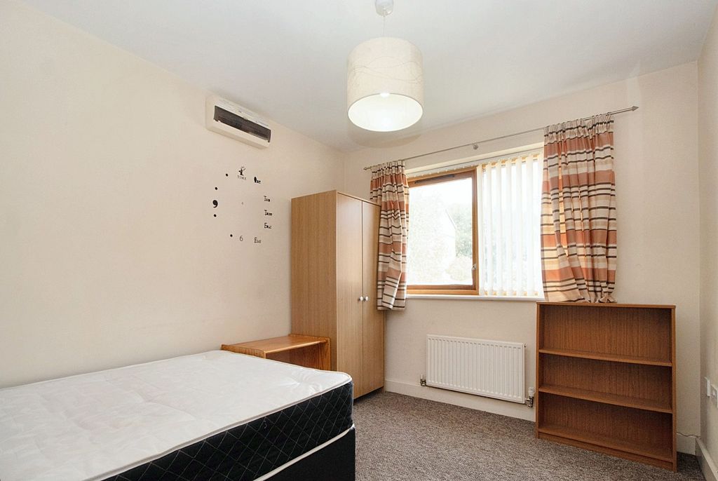 Property photo 3 of 22