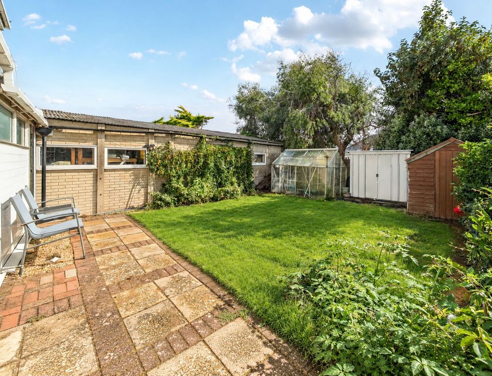 Property photo 3 of 18