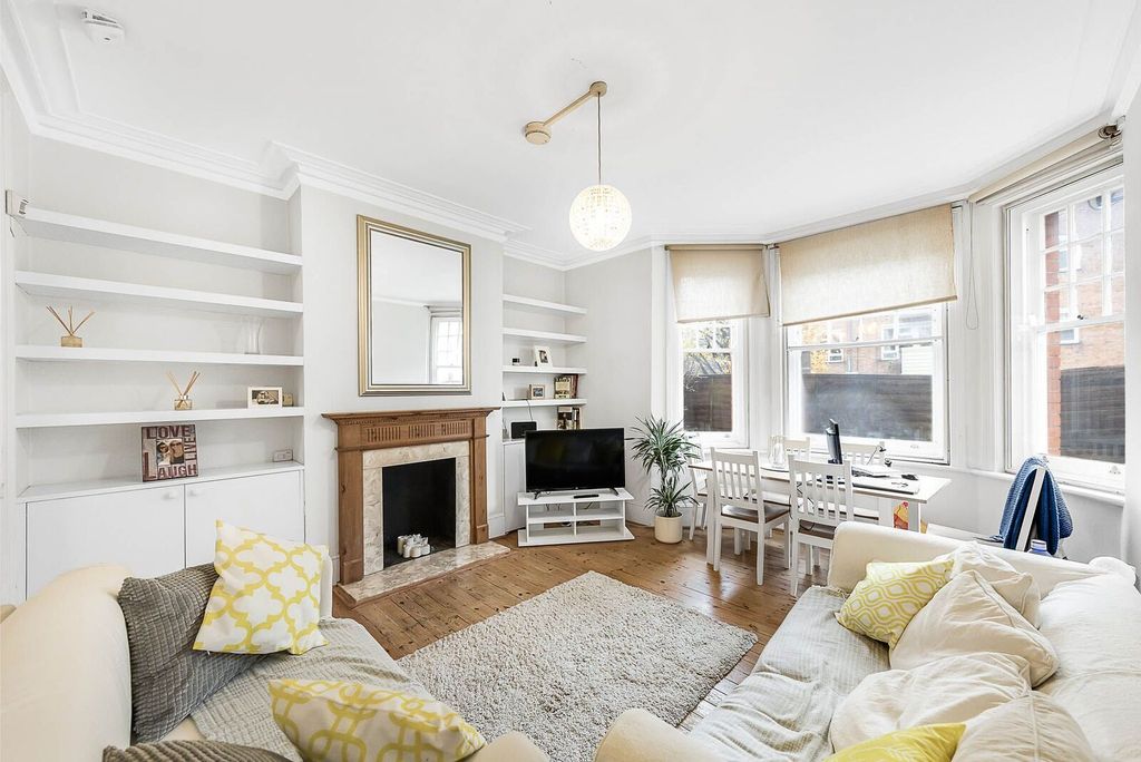 Property photo 1 of 17