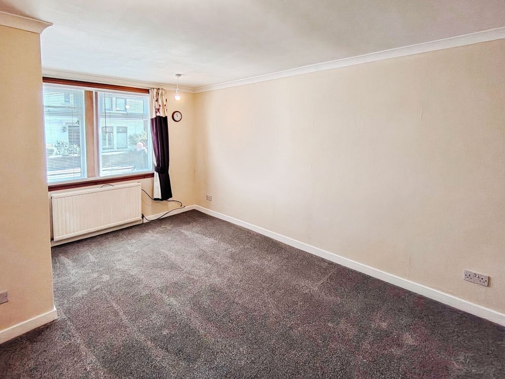 Property photo 3 of 8 B64A8692-Img_20260414_105648