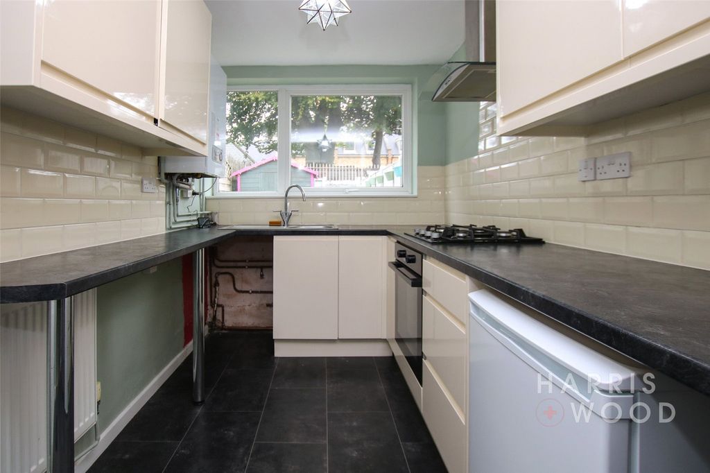 Property photo 3 of 17 Picture No. 11