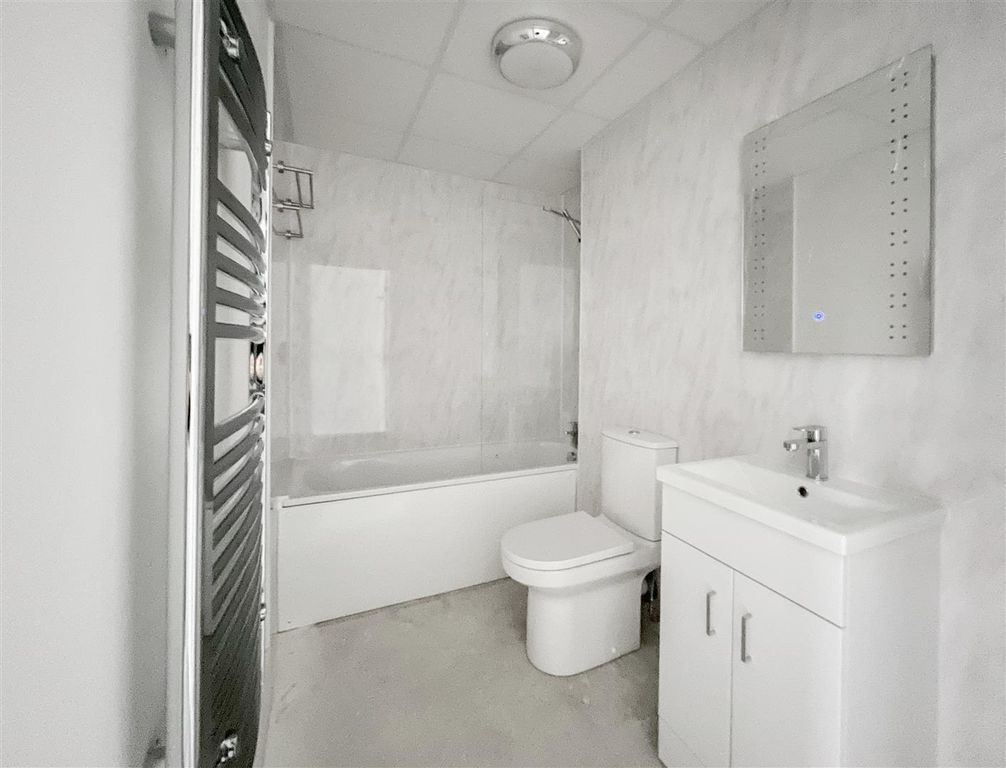 Property photo 3 of 10 Pk2Ndqsbjee-Rp04Uvxbrg.Jpg