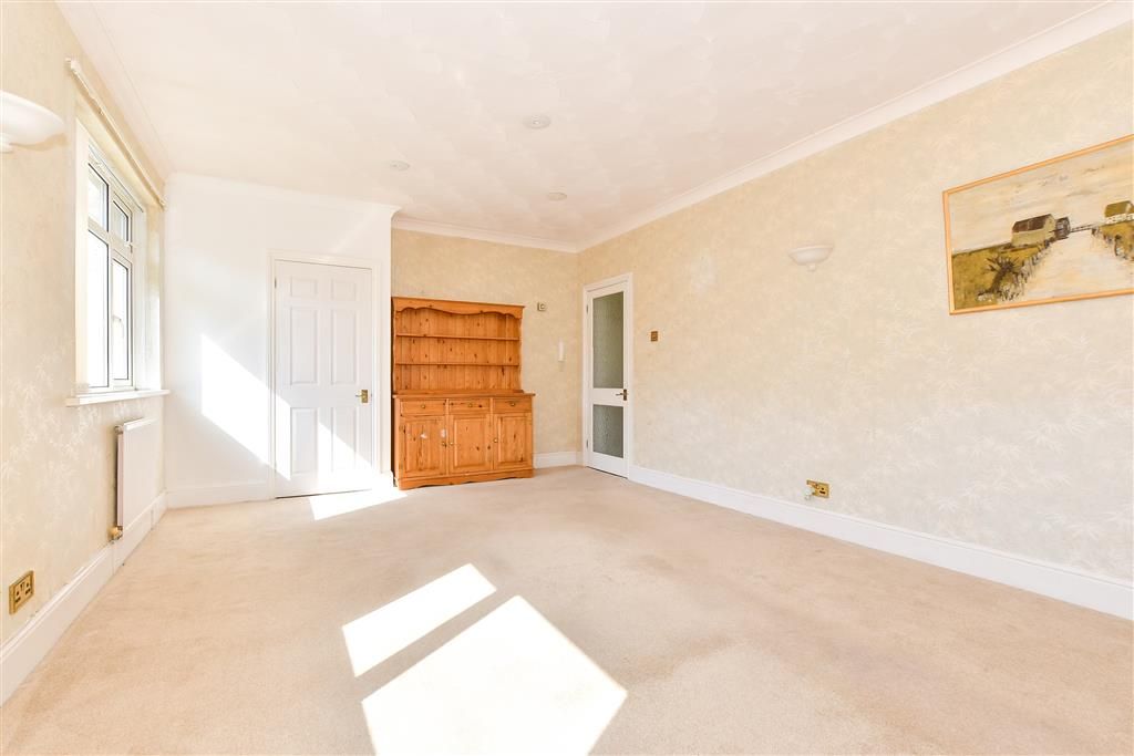 Property photo 3 of 12 Lounge/Dining Room