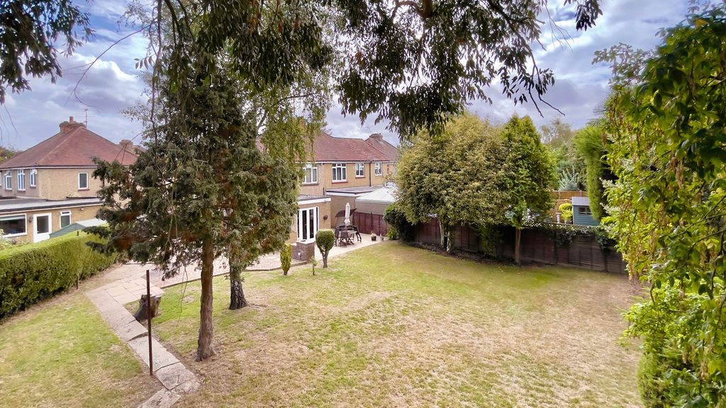 Property photo 2 of 22