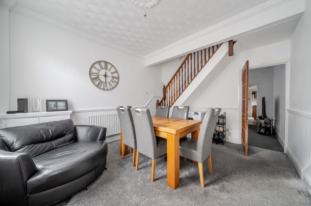Property photo 3 of 10 1534918-3-1A13010902B0A