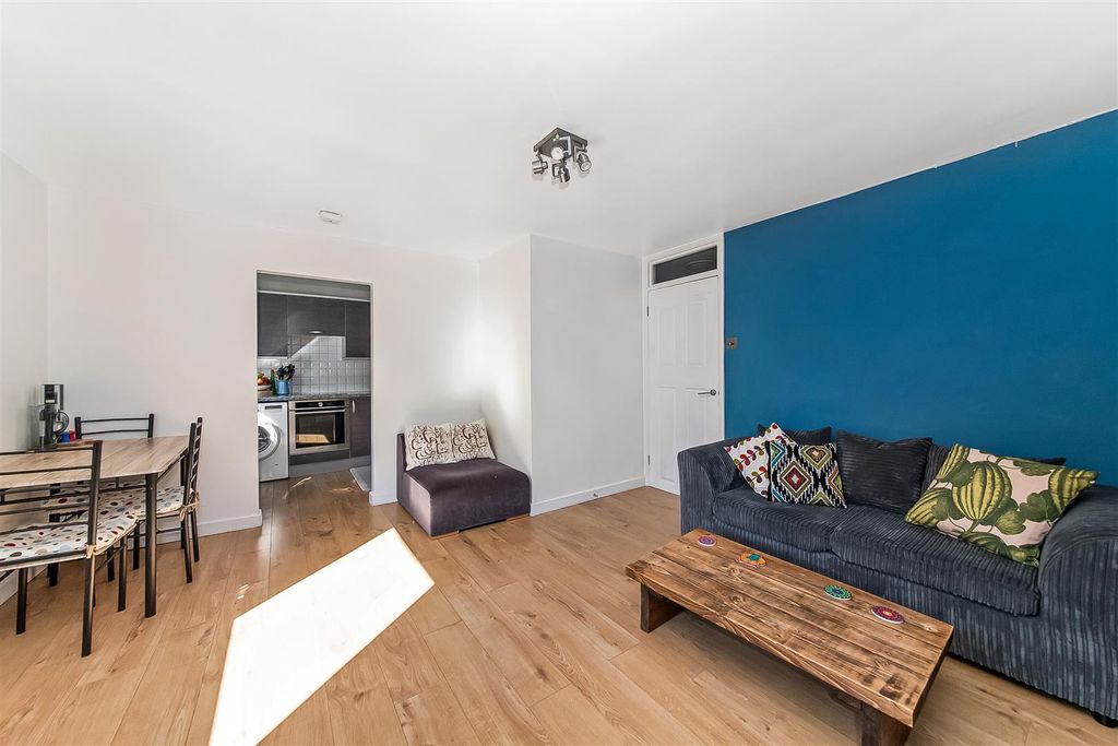 Property photo 2 of 11 Img_5135.Jpg
