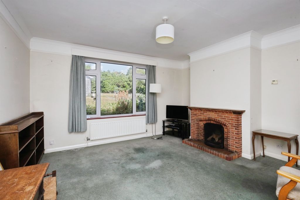 Property photo 2 of 14