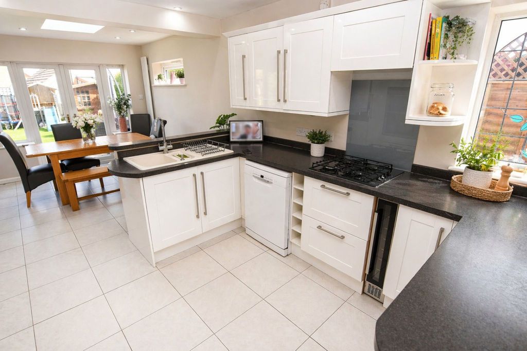 Property photo 3 of 19 Photo 3