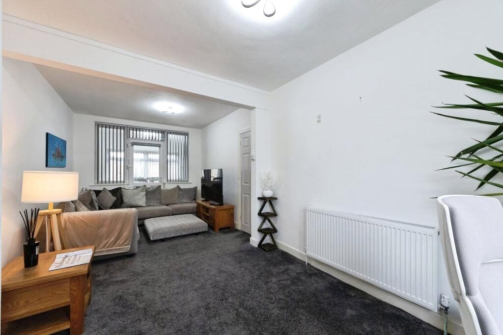 Property photo 3 of 16 Living Room