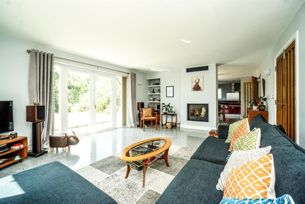 Property photo 3 of 41 Dsc03448.Jpg