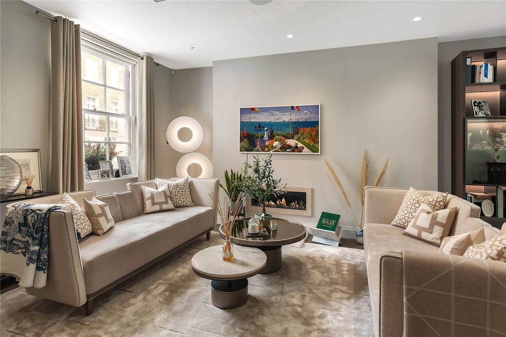 Property photo 2 of 14 Reception