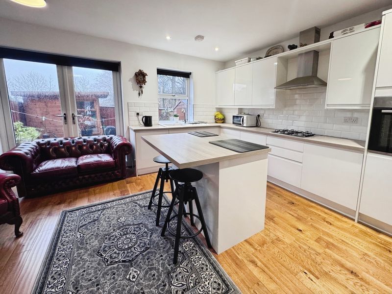 Property photo 2 of 10 Photo 9