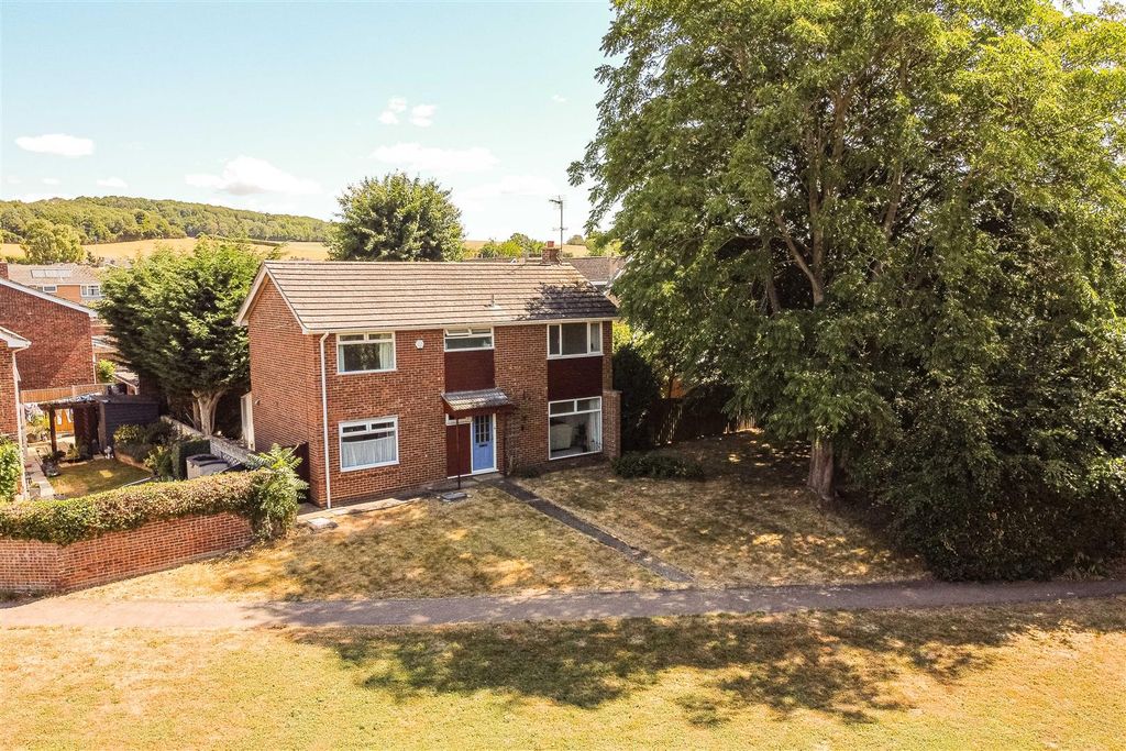 Property photo 1 of 20 Kingfisher Walk-25.Jpg