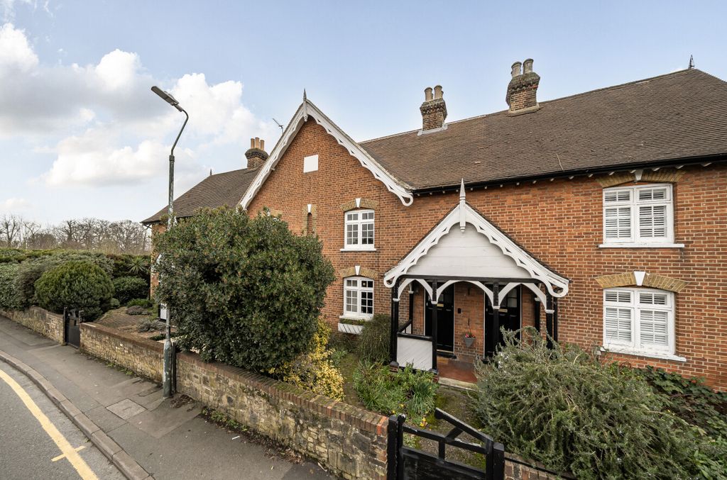 Property photo 1 of 14 Front1